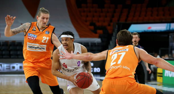 利奉献决定 利奉献决定