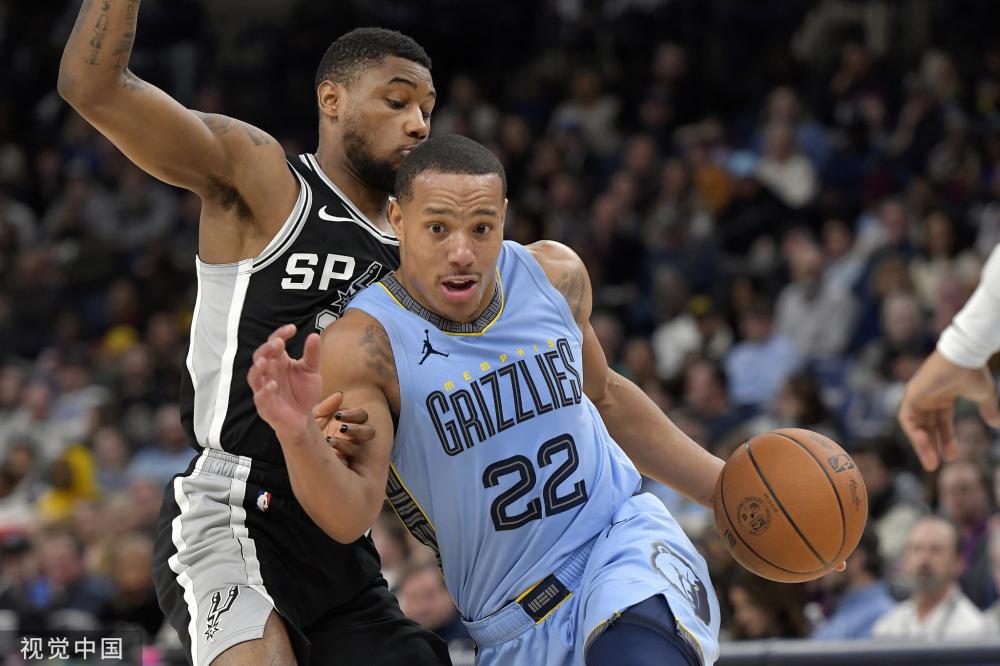 抗衡的前场 抗衡的前场