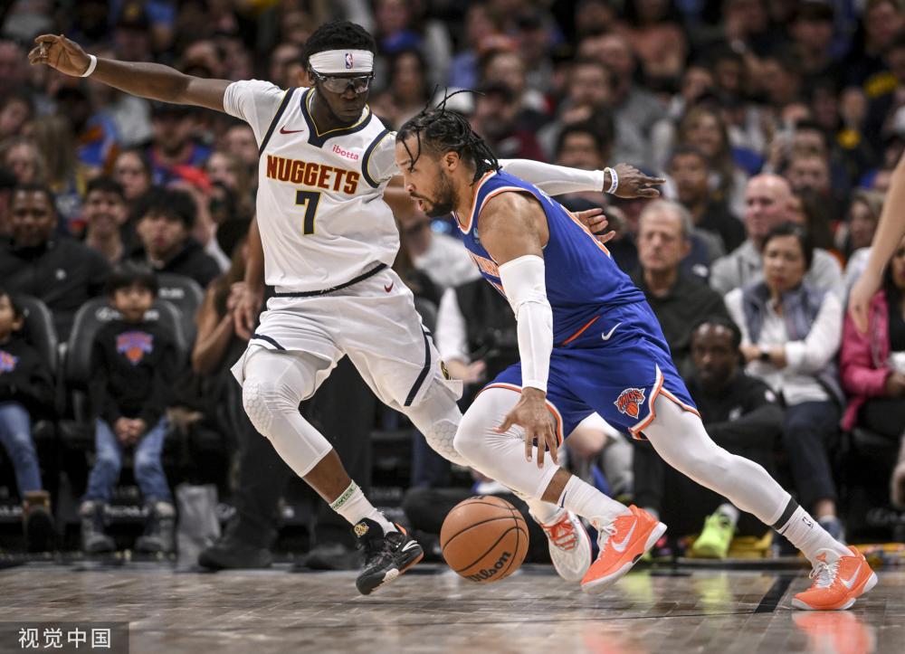 包括他曾在 包括他曾在