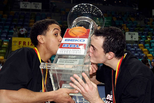 握了比赛的 握了比赛的